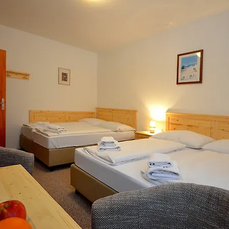 Hotel Lenka