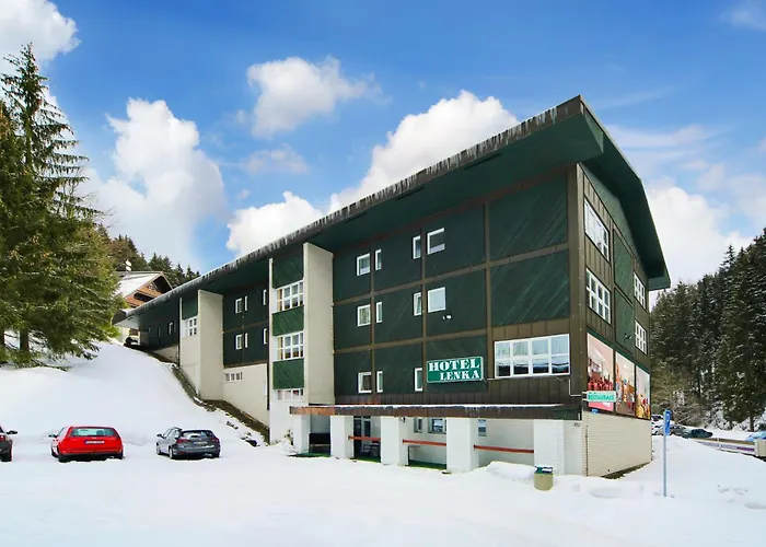 Lenka 3*